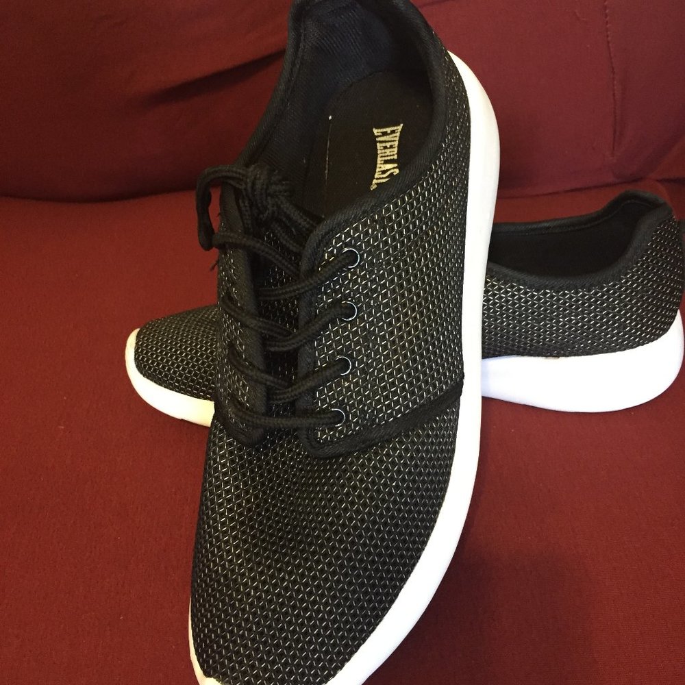Everlast Women's athletic Lightweight Breathable mesh Sneakers shoes Size 9